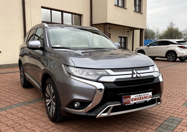 Mitsubishi Outlander cena 94900 przebieg: 106000, rok produkcji 2019 z Świeradów-Zdrój małe 781